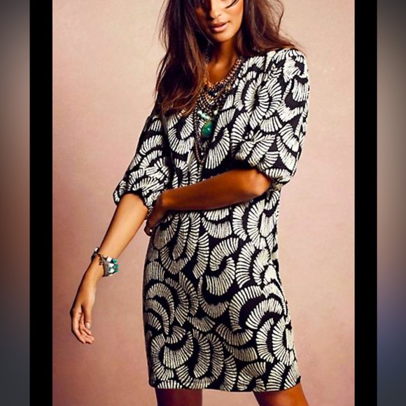 Maeve Dresses & Skirts - Maeve black and white dress